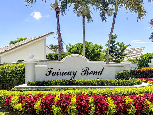 Fairway Bend  photo 2